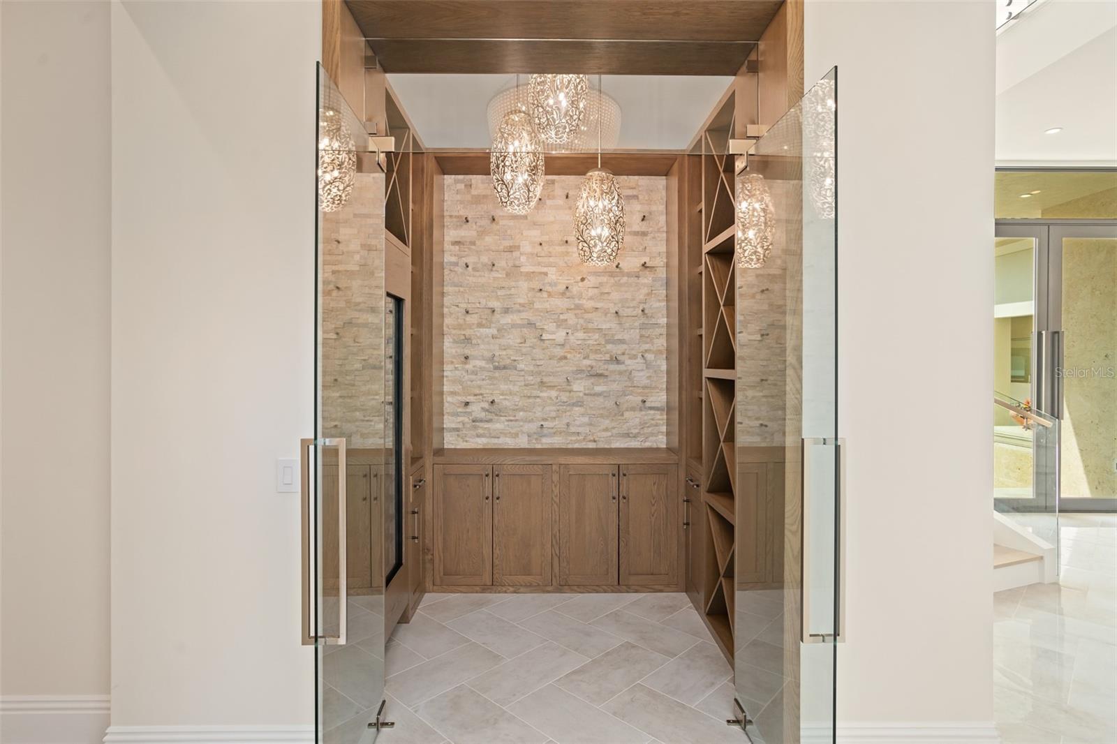 O6339148 Property Photo