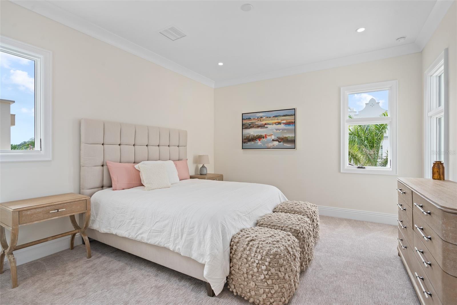 O6339148 Property Photo