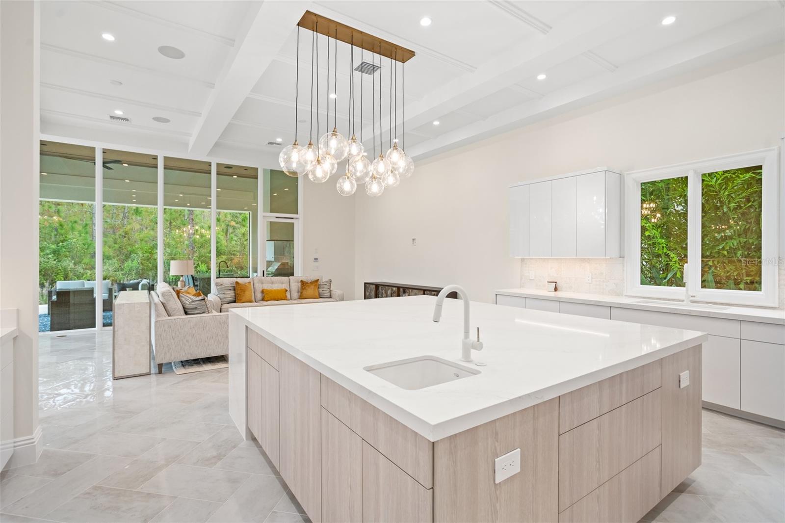 O6339148 Property Photo