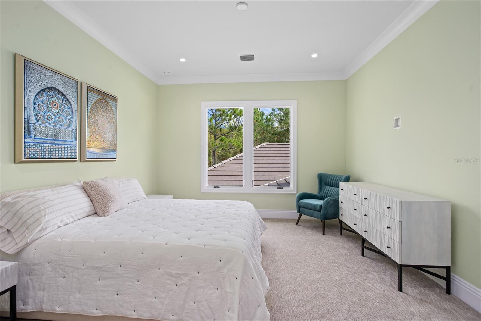 O6339148 Property Photo