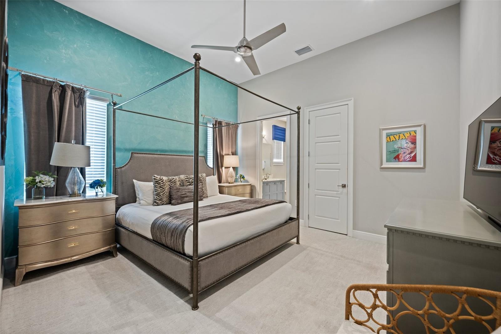 O6339149 Property Photo