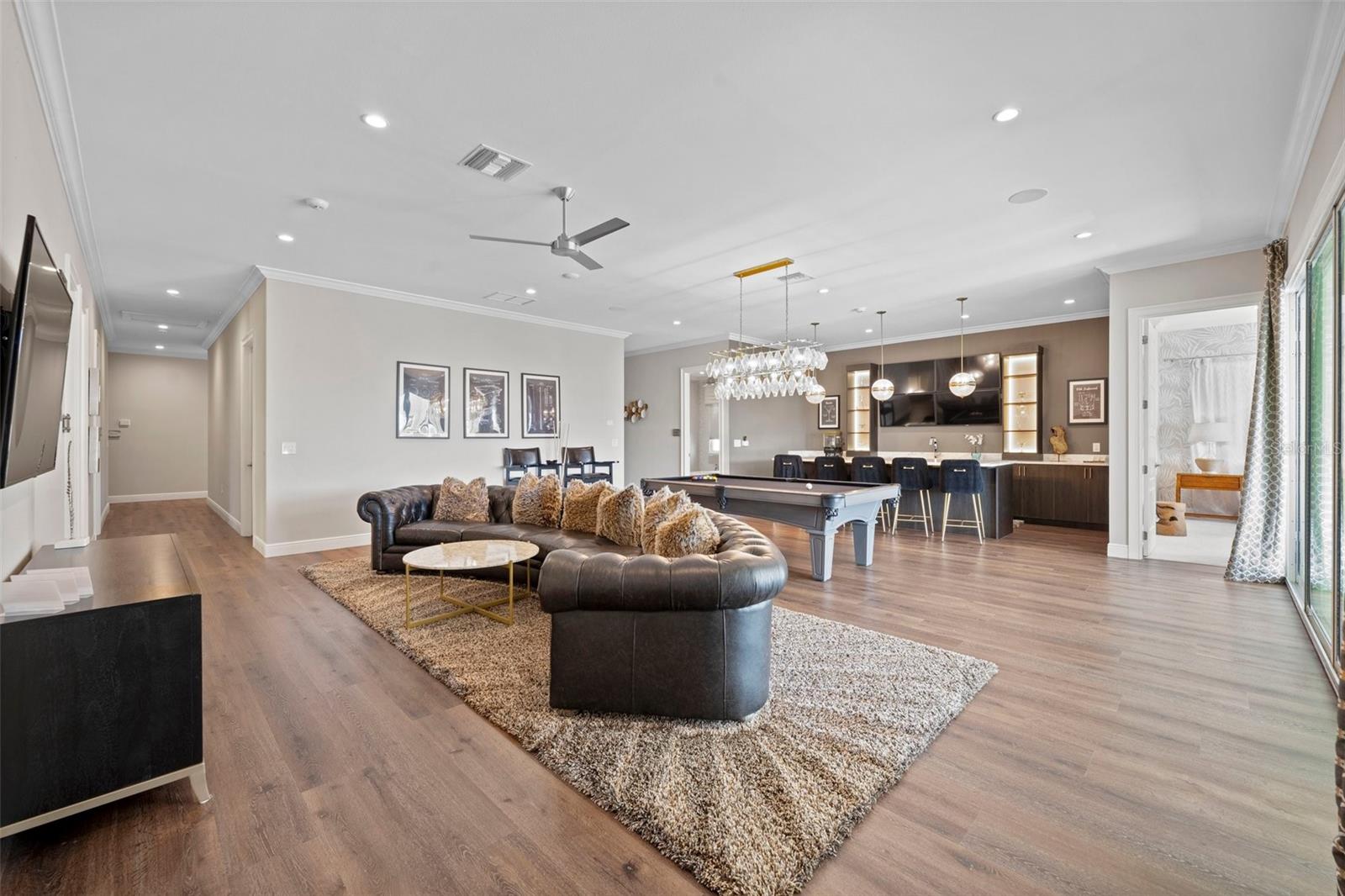 O6339149 Property Photo