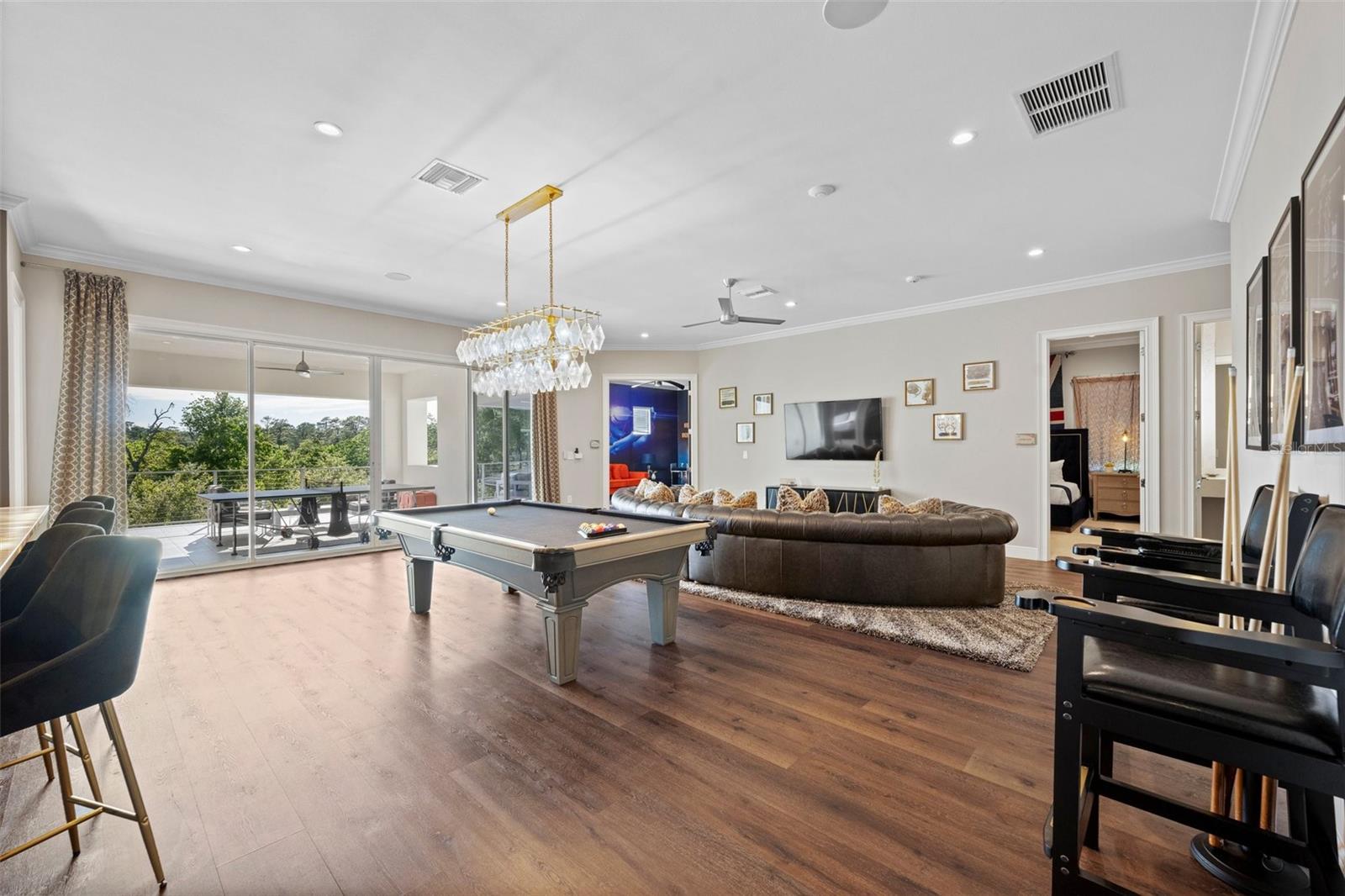 O6339149 Property Photo