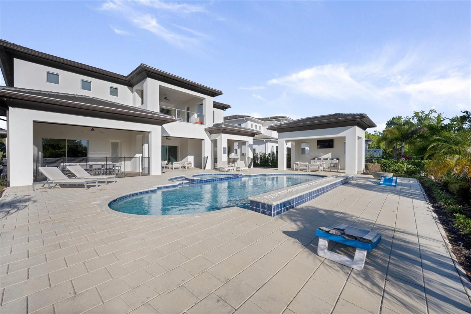 O6339149 Property Photo