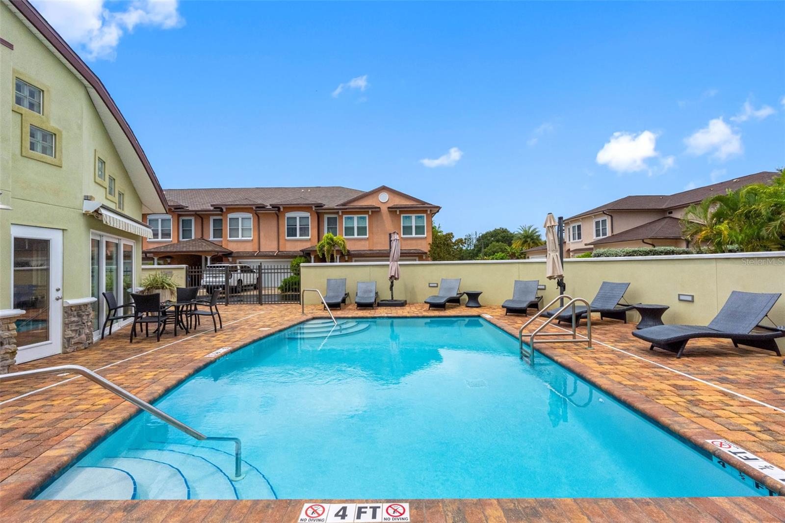 TB8421610 Property Photo