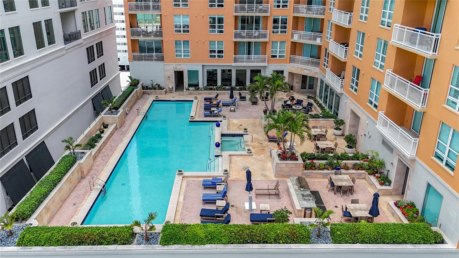 A4663308 Property Photo