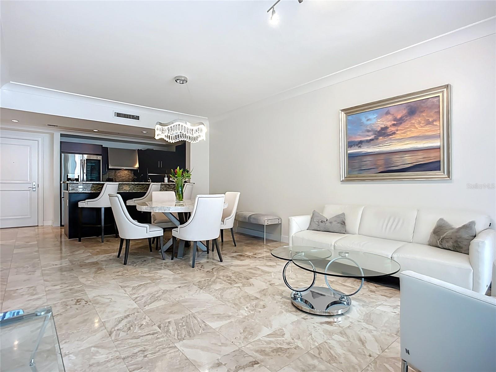 A4663308 Property Photo
