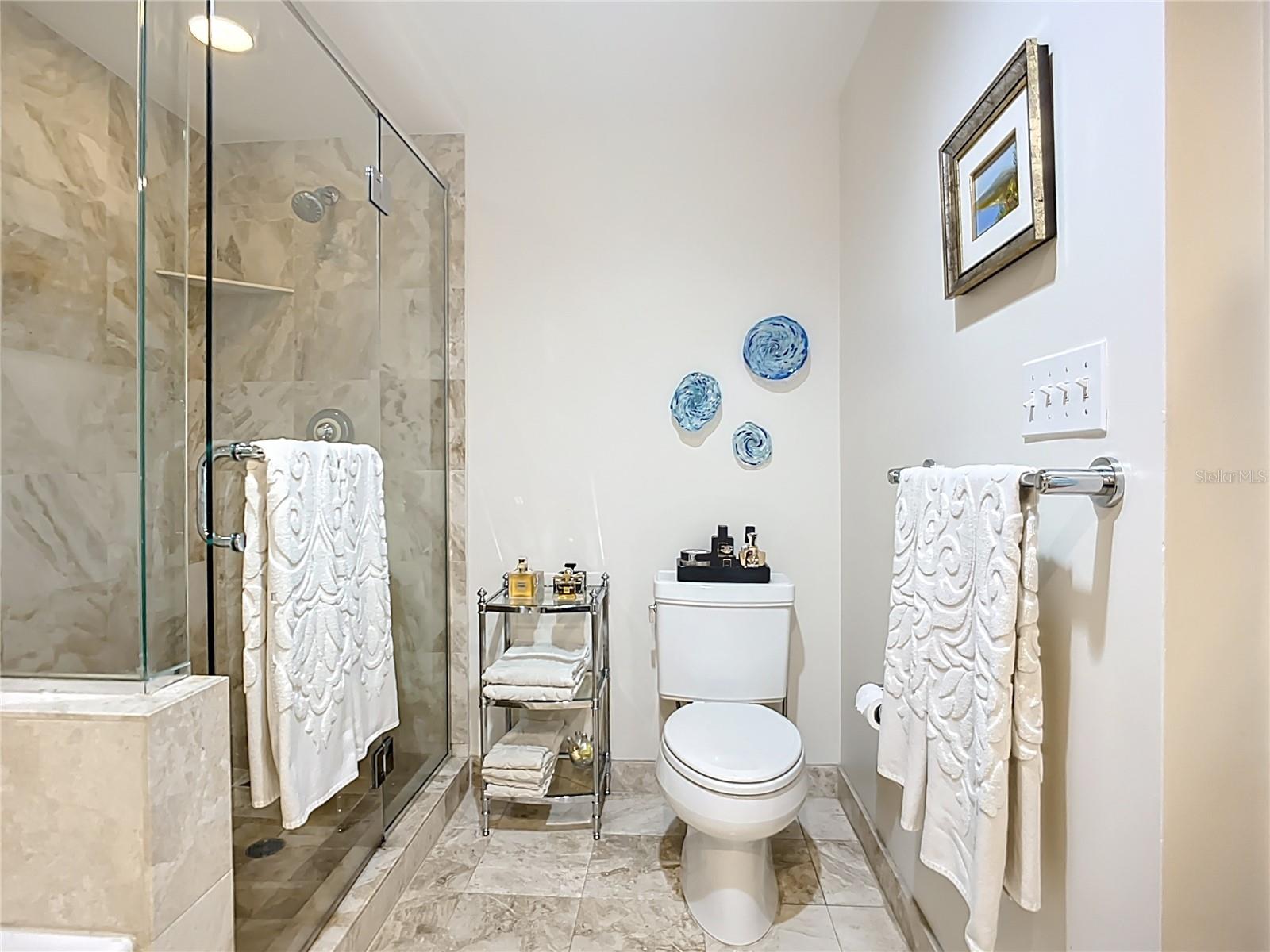 A4663308 Property Photo