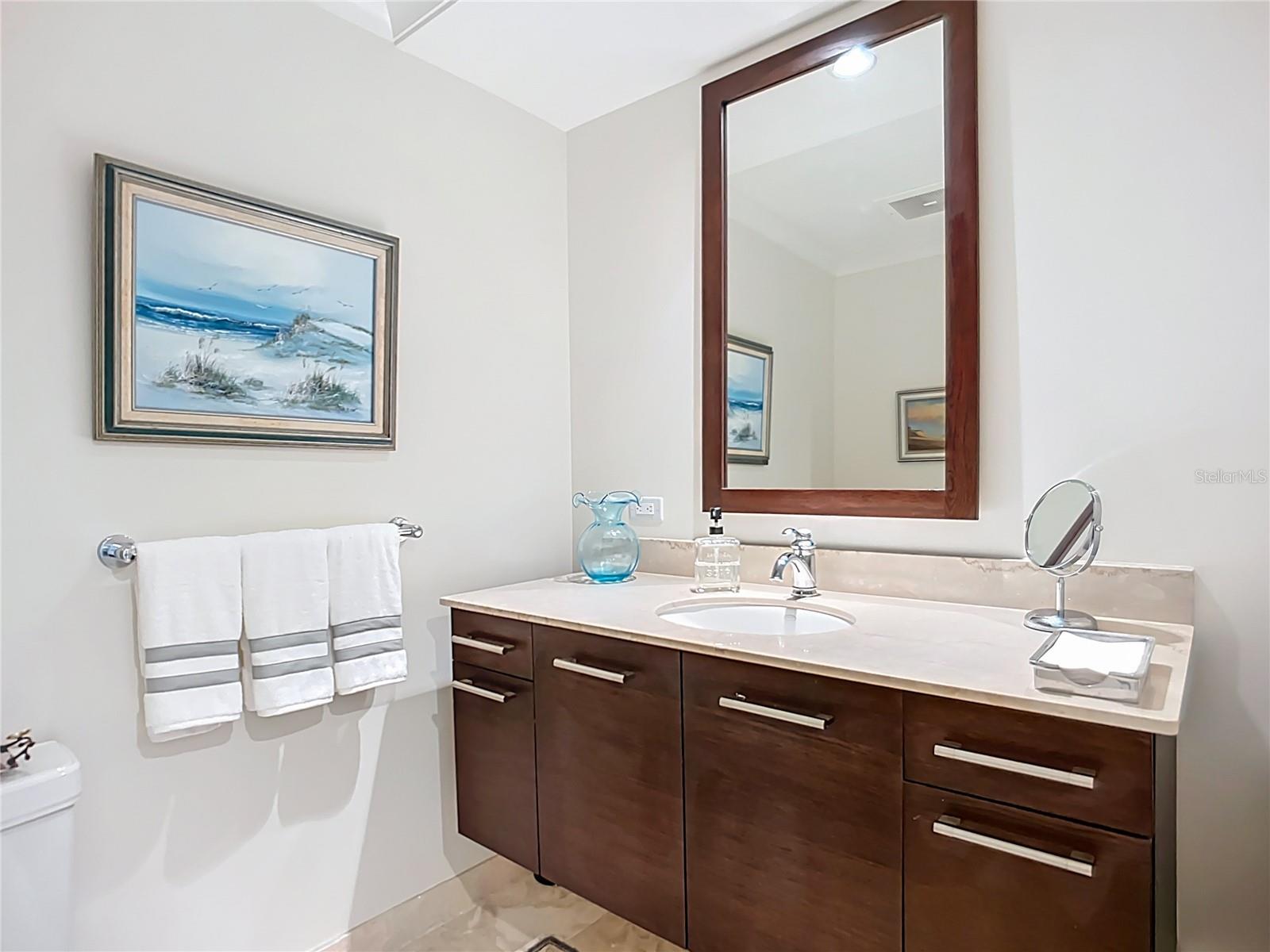 A4663308 Property Photo