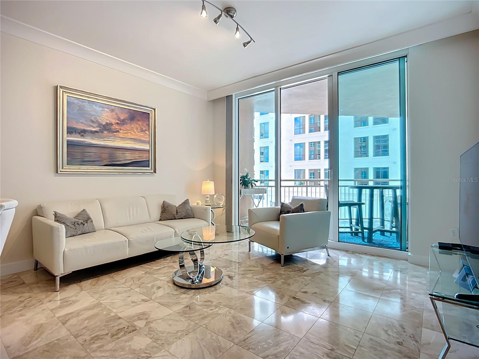 A4663308 Property Photo