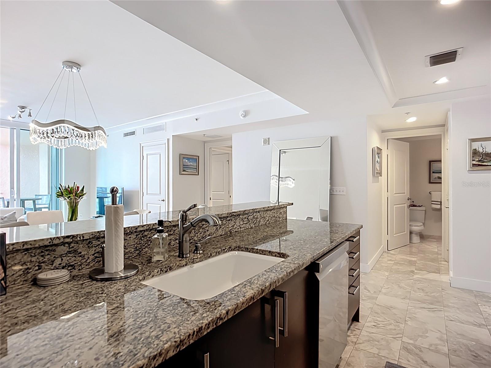 A4663308 Property Photo
