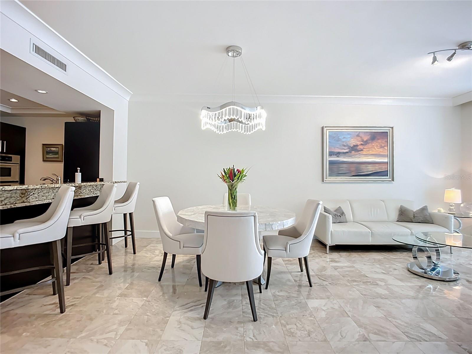 A4663308 Property Photo