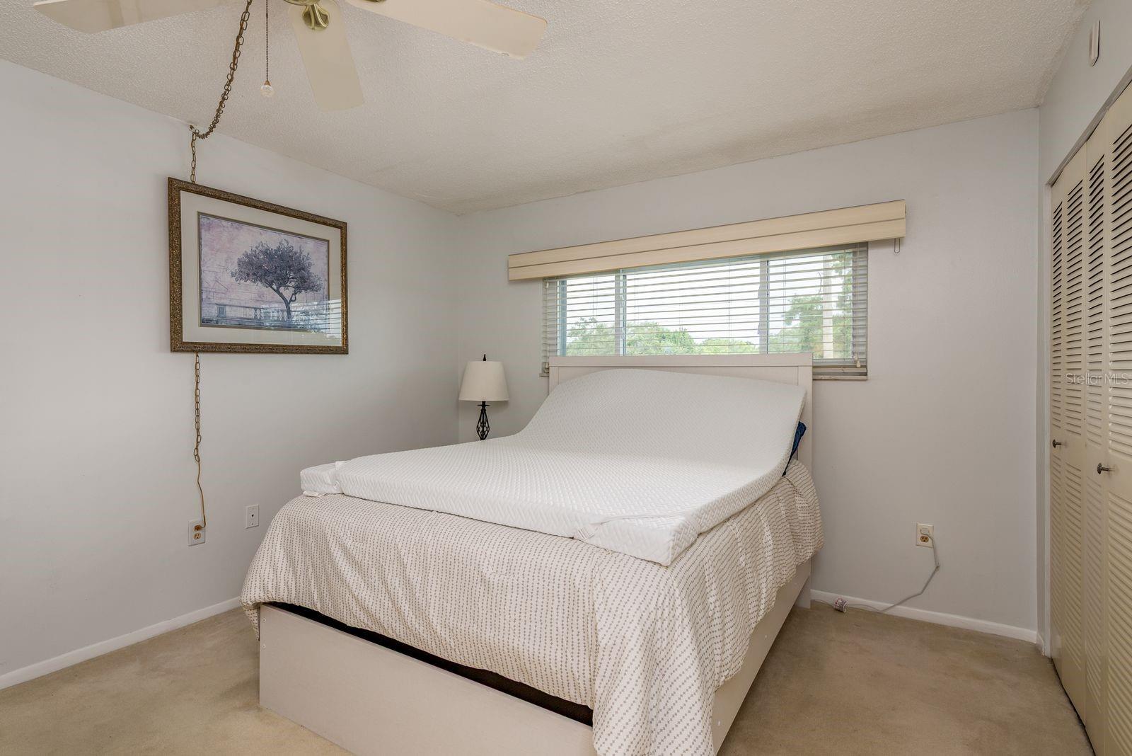 TB8421628 Property Photo