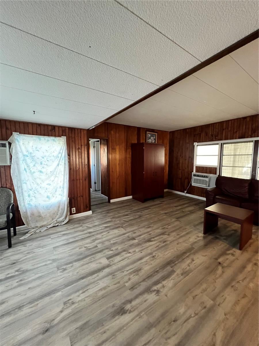 A4663325 Property Photo