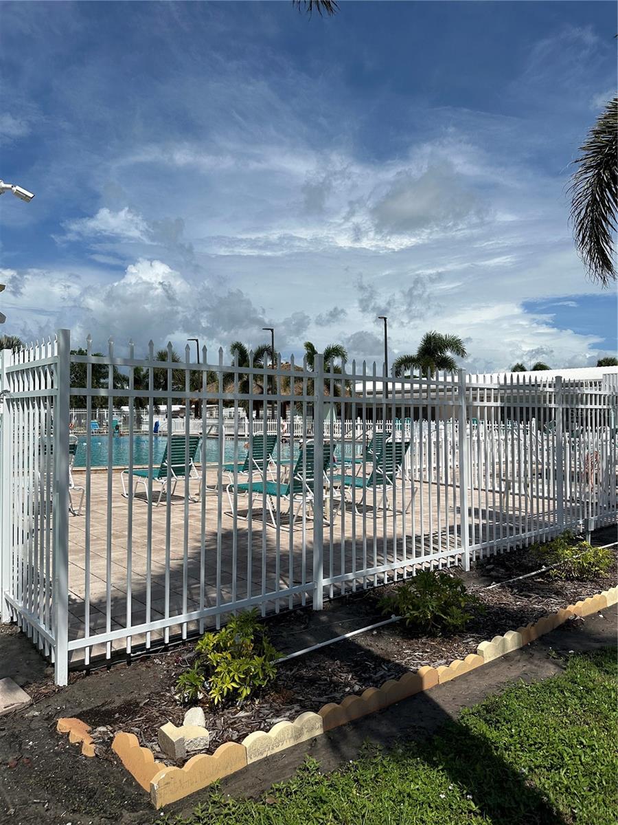 A4663325 Property Photo