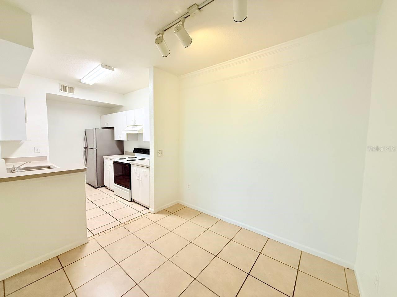 17112 CARRINGTON PARK DR #932, TAMPA, FL, 33647