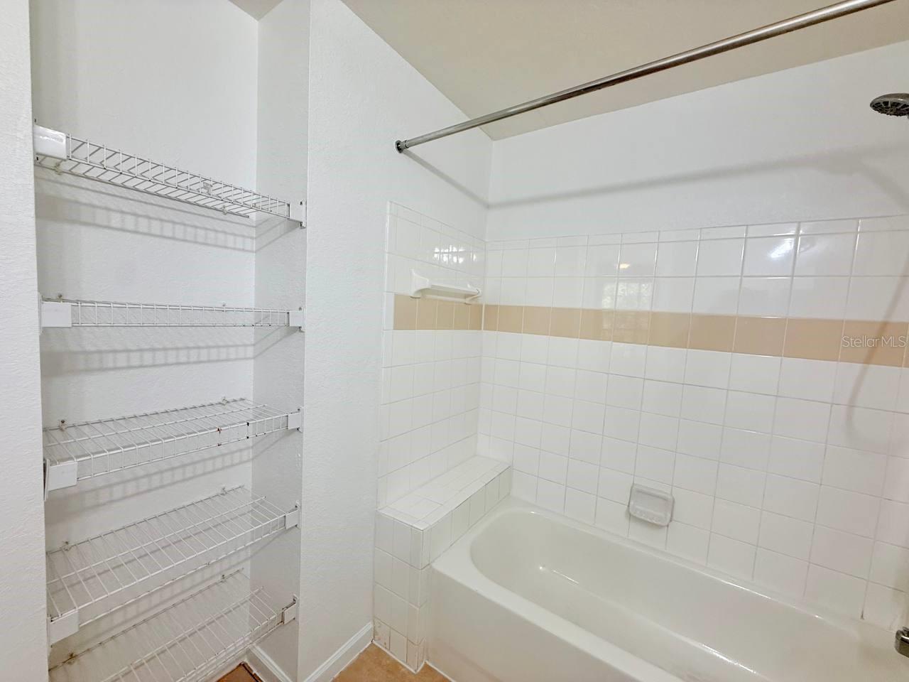 17112 CARRINGTON PARK DR #932, TAMPA, FL, 33647