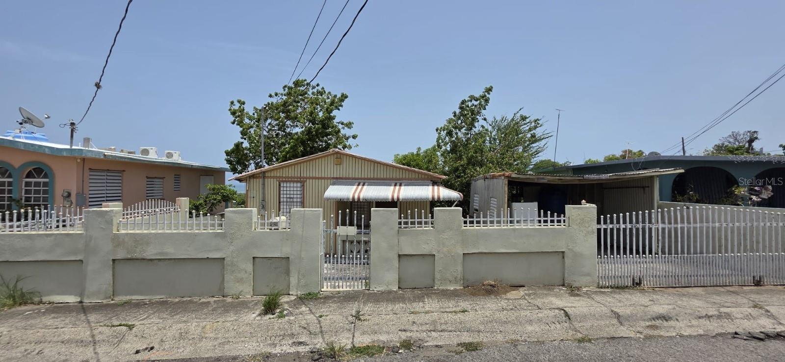 PR9115729 Property Photo