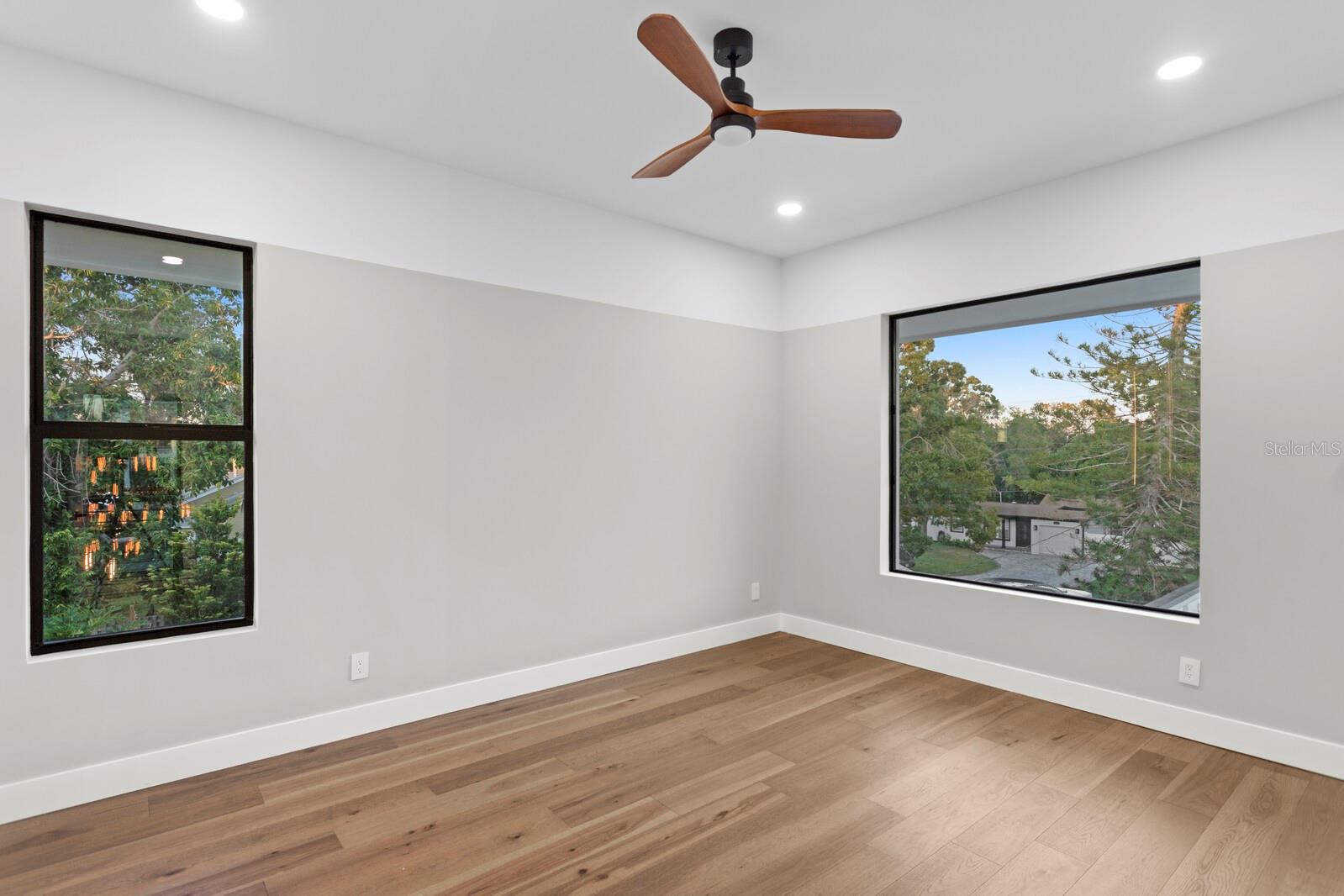 4441 POMPANO DR SE, ST PETERSBURG, FL, 33705