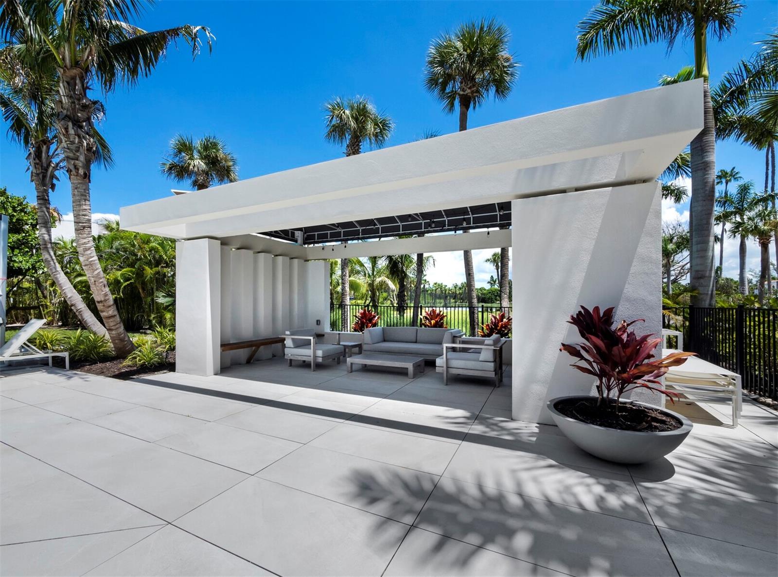 A4663390 Property Photo