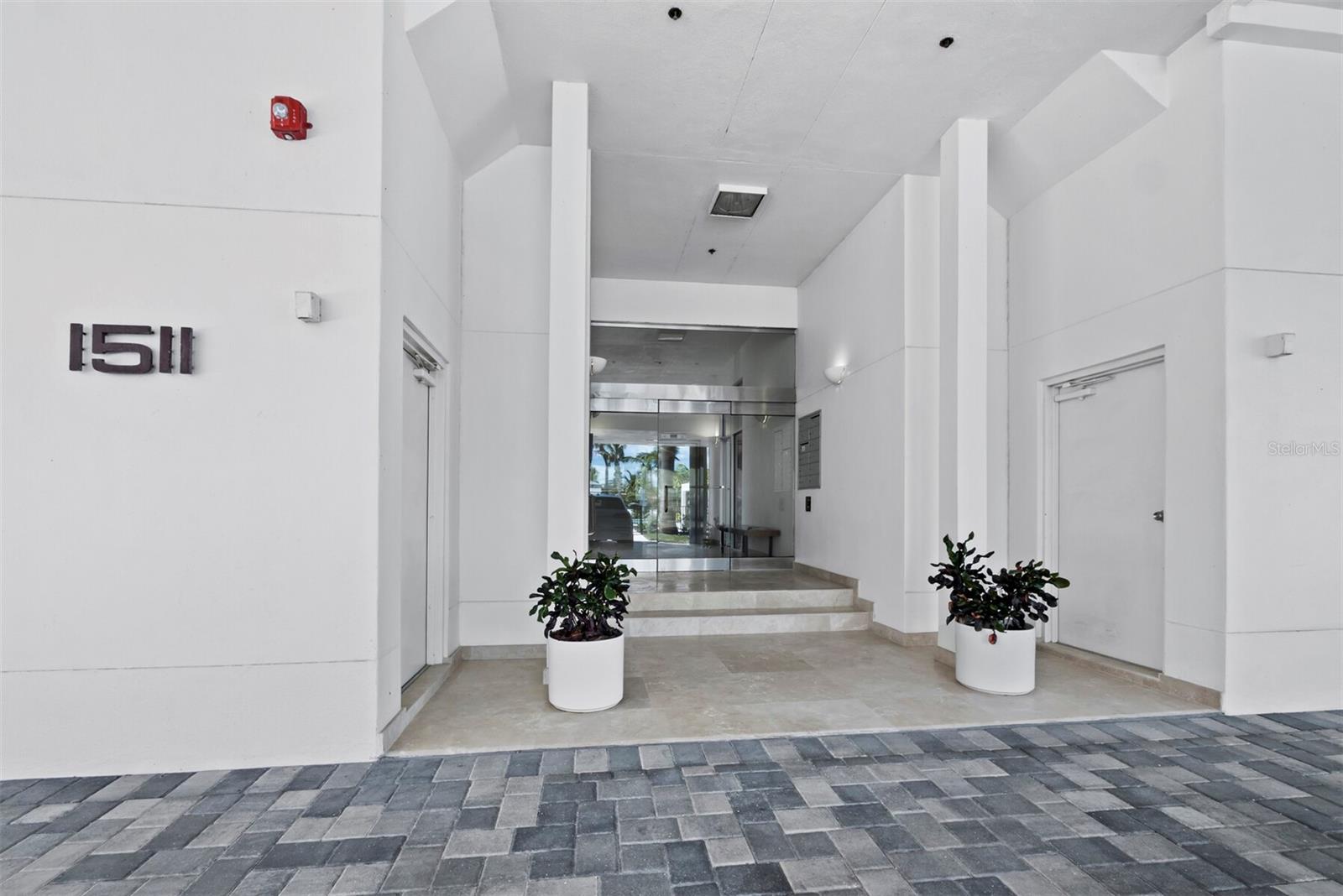 A4663390 Property Photo