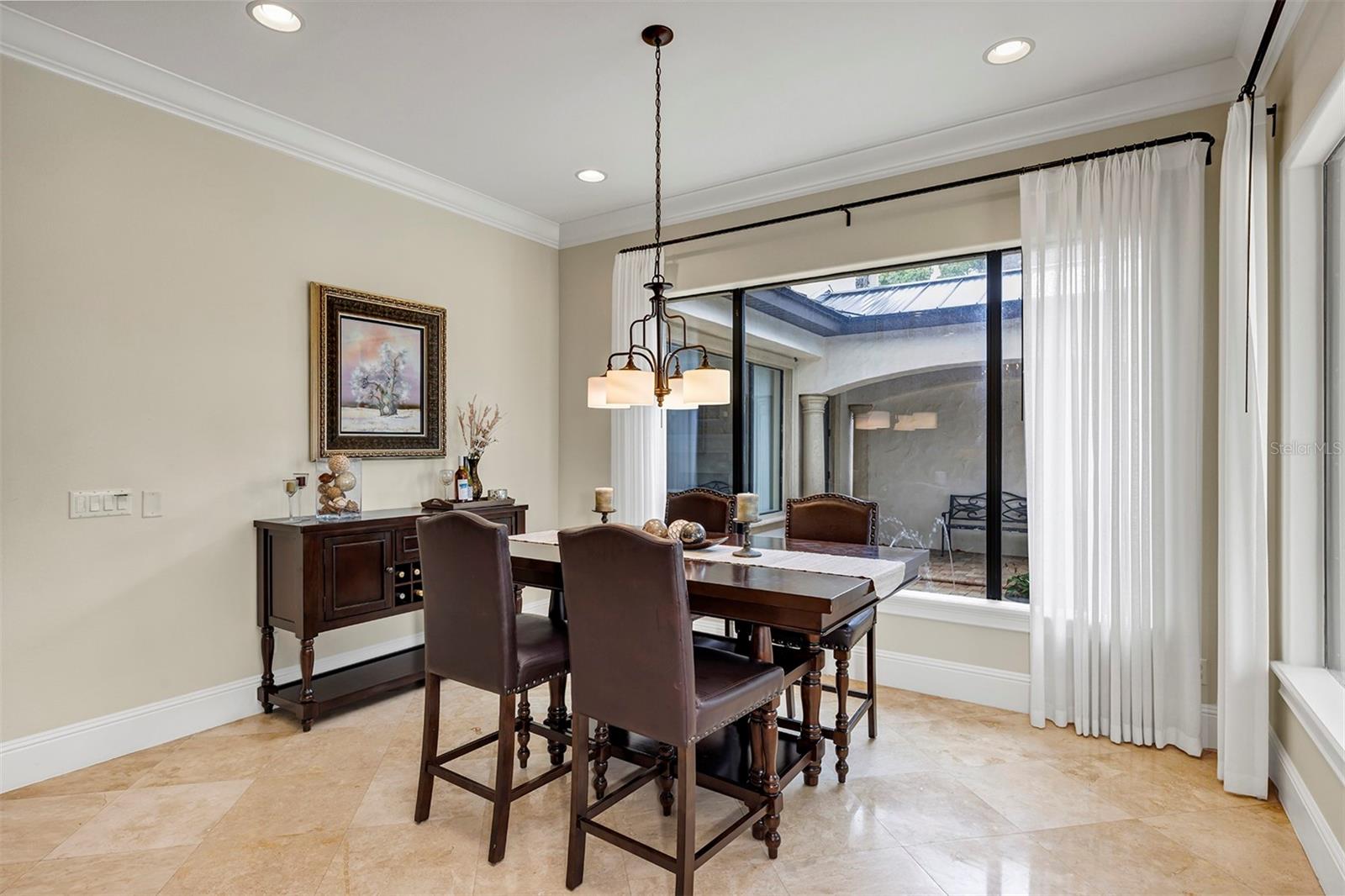 O6339472 Property Photo