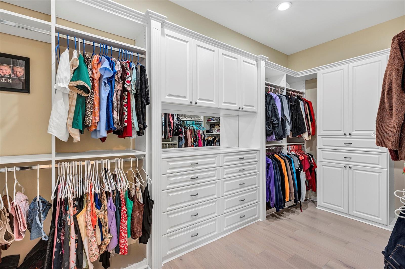 O6339472 Property Photo