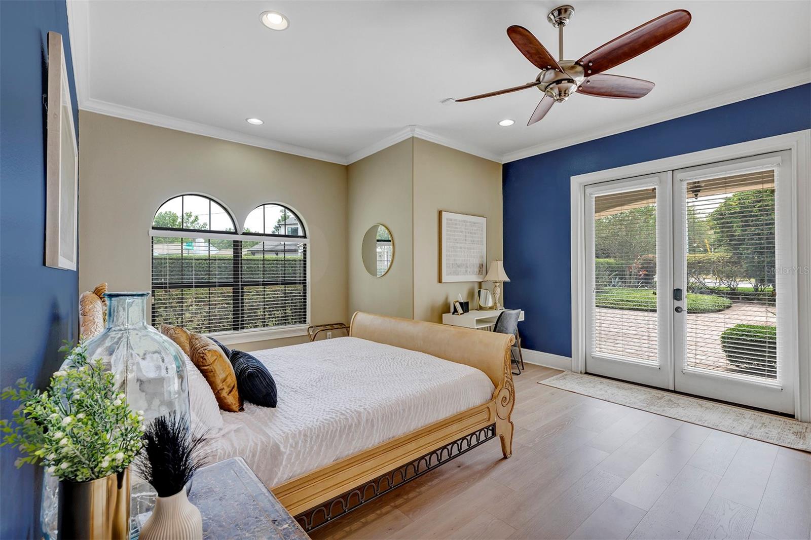 O6339472 Property Photo