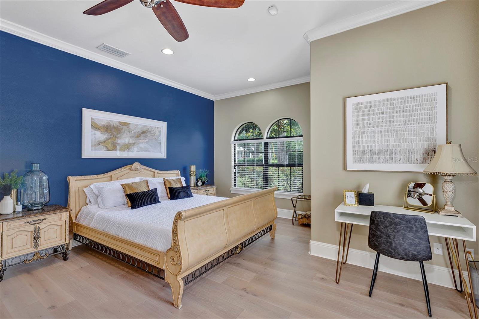 O6339472 Property Photo