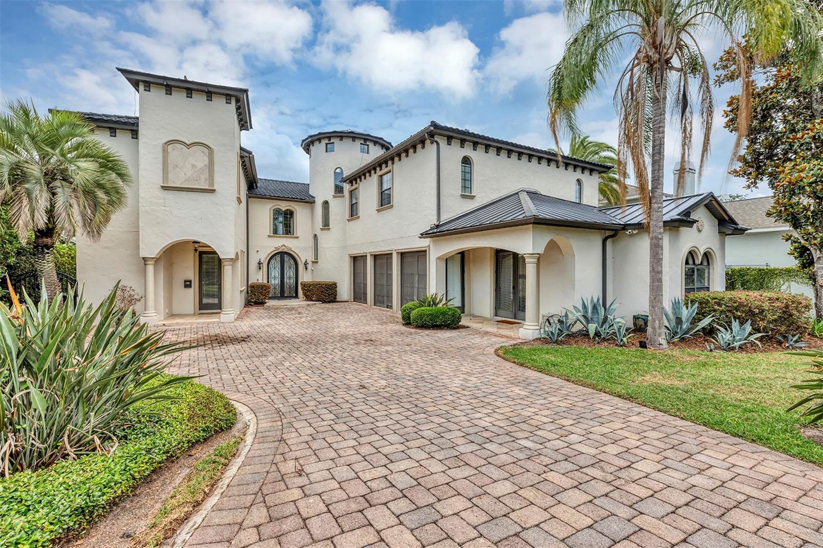 O6339472 Property Photo