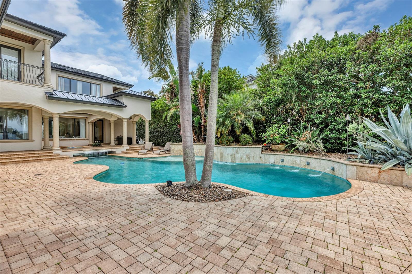 O6339472 Property Photo