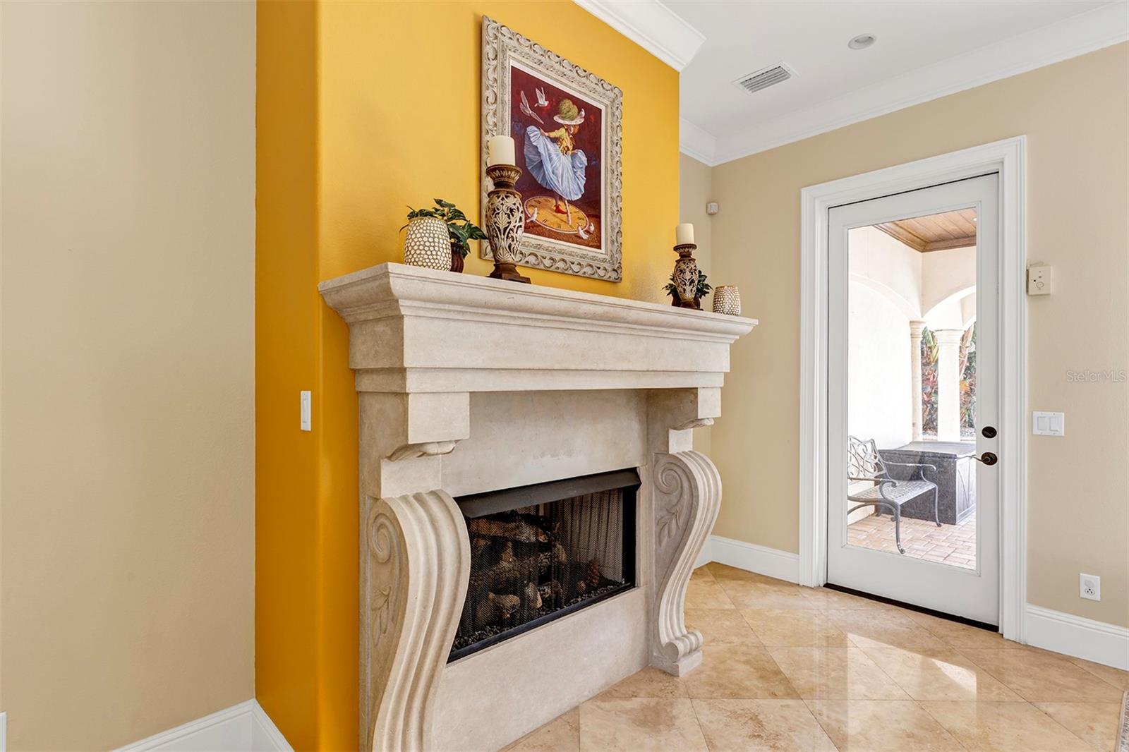 O6339472 Property Photo