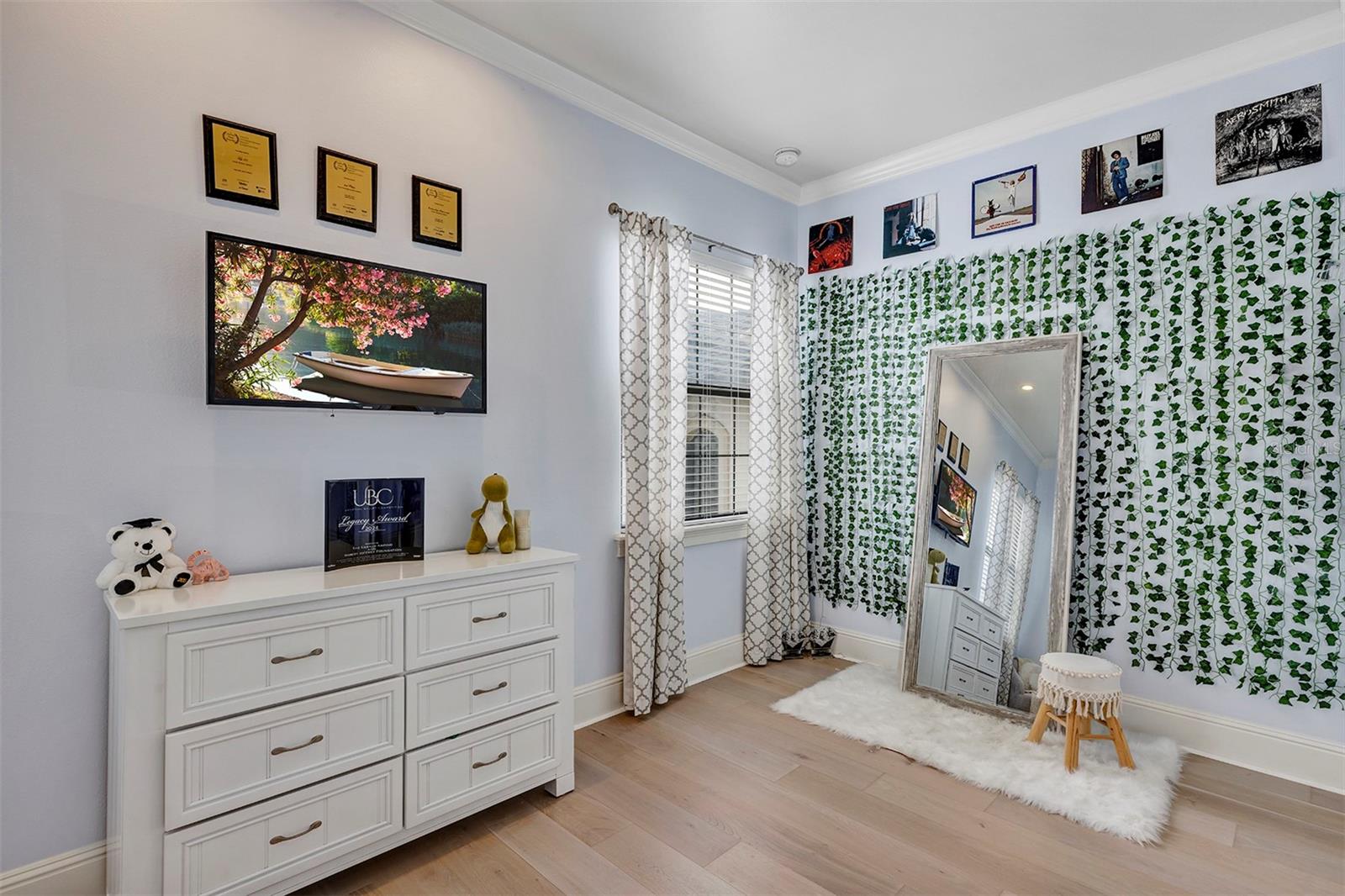 O6339472 Property Photo