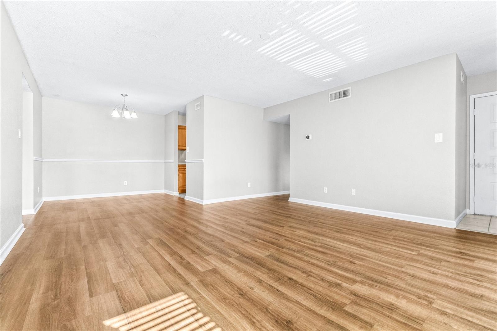 13287 ARBOR POINTE CIR #302, TAMPA, FL, 33617