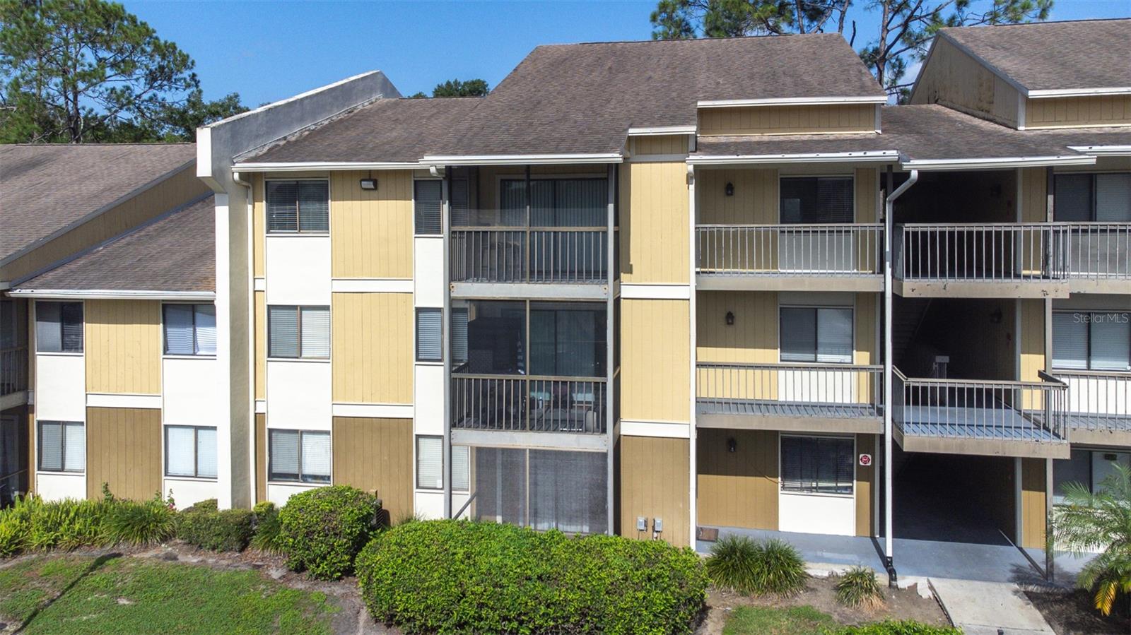 13287 ARBOR POINTE CIR #302, TAMPA, FL, 33617