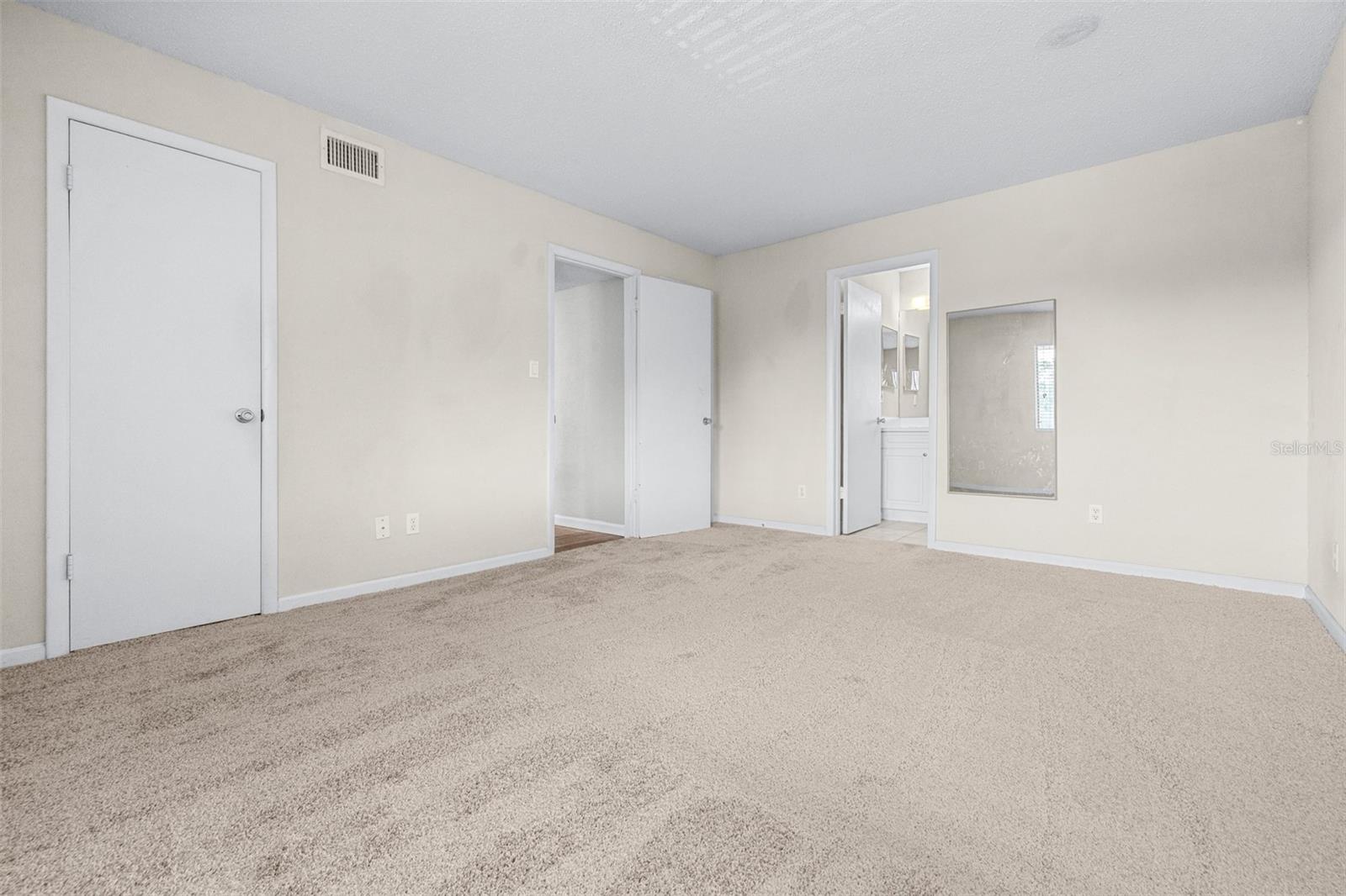 13287 ARBOR POINTE CIR #302, TAMPA, FL, 33617