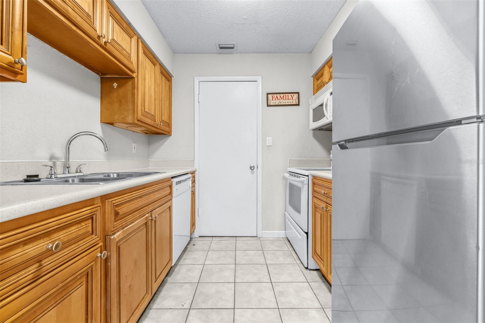 13287 ARBOR POINTE CIR #302, TAMPA, FL, 33617