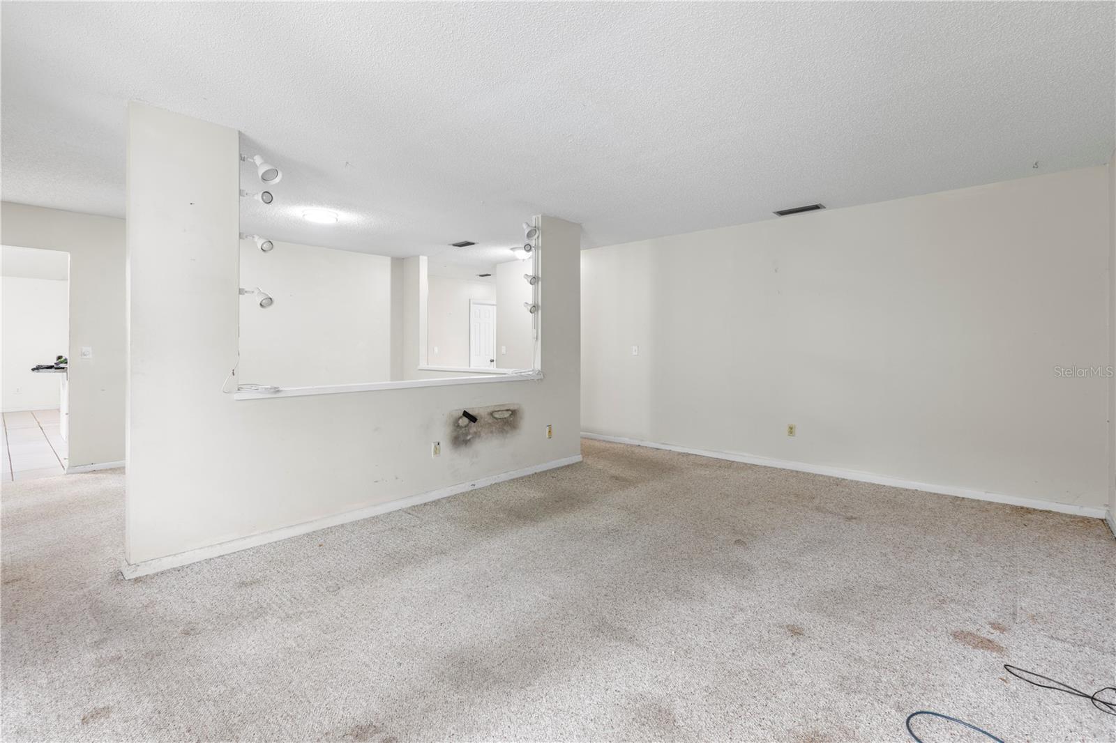 16503 FOOTHILL DR, TAMPA, FL, 33624