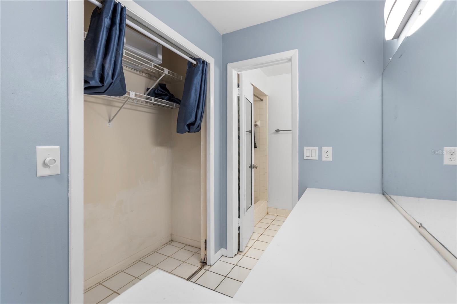 16503 FOOTHILL DR, TAMPA, FL, 33624