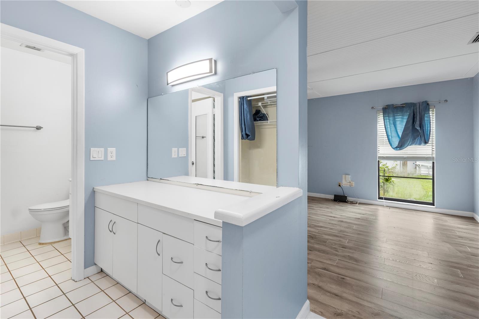 16503 FOOTHILL DR, TAMPA, FL, 33624