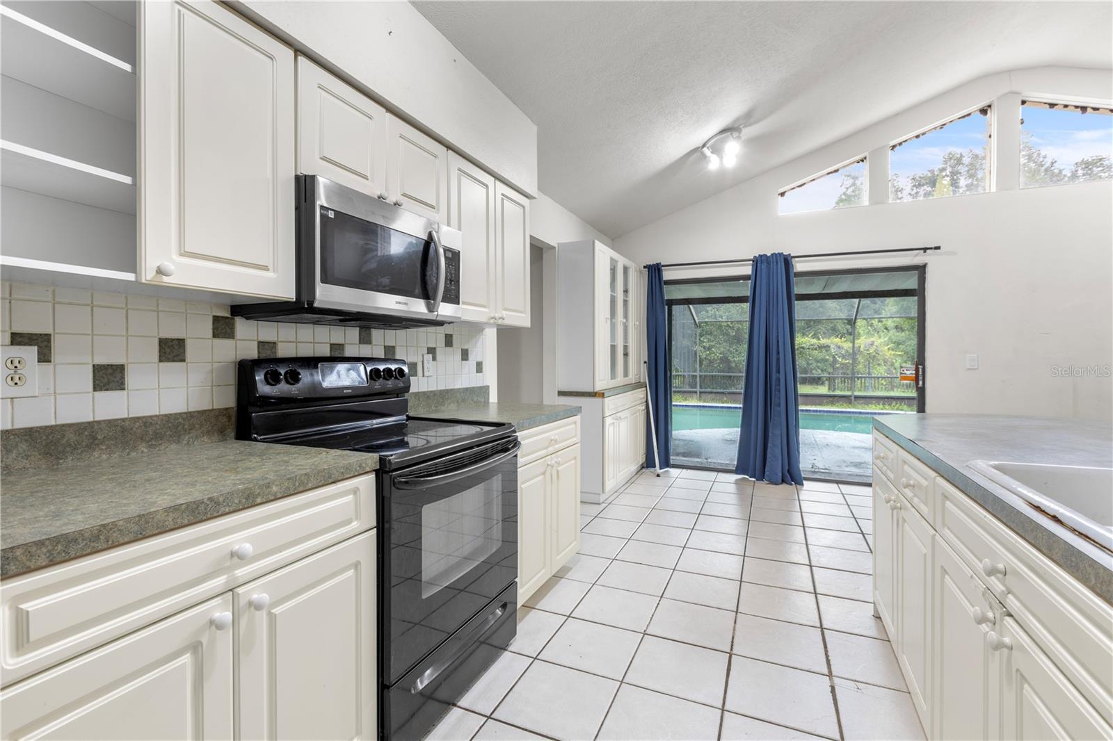 16503 FOOTHILL DR, TAMPA, FL, 33624