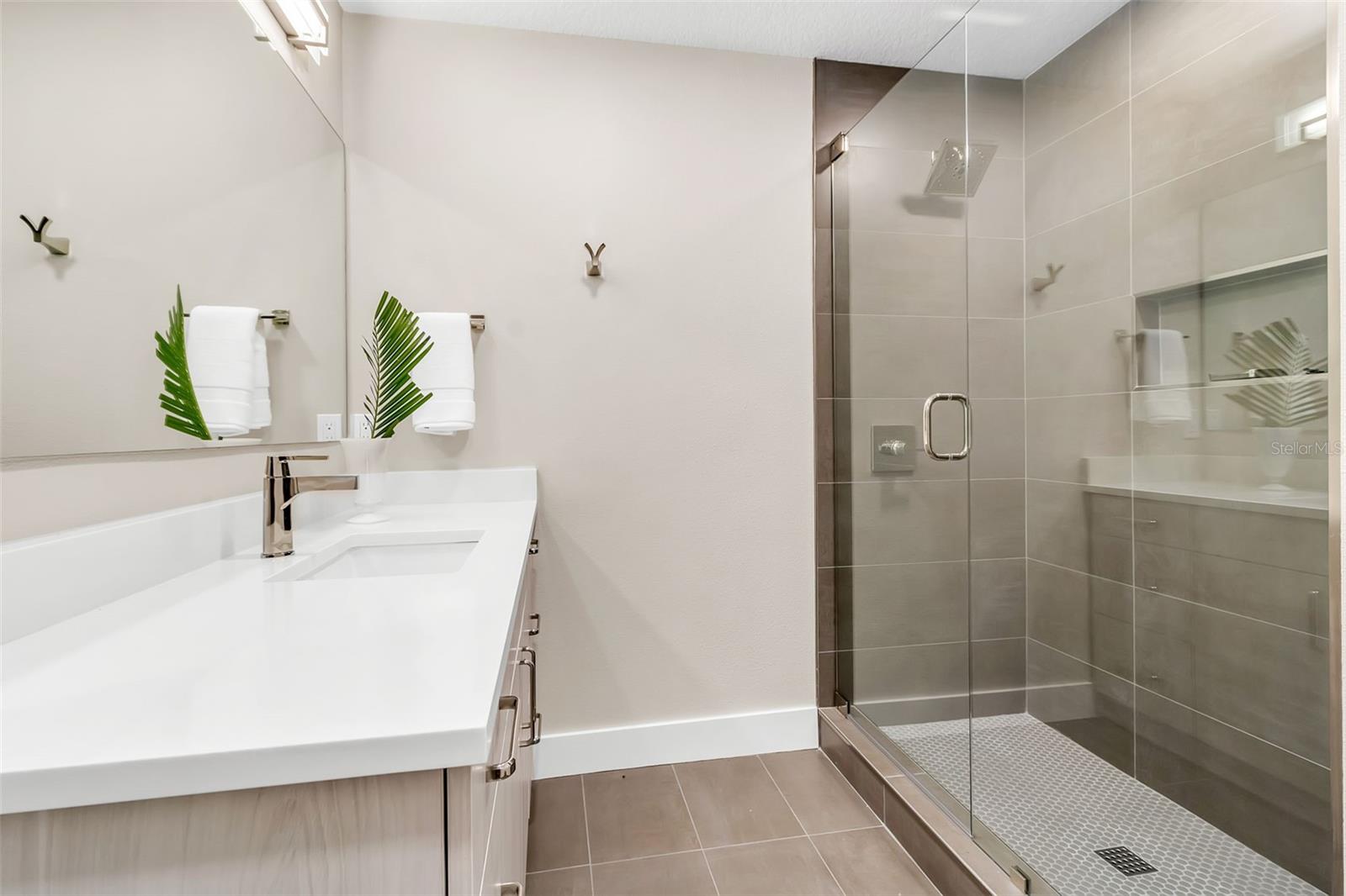 1621 PINE BAY DR, SARASOTA, FL, 34231