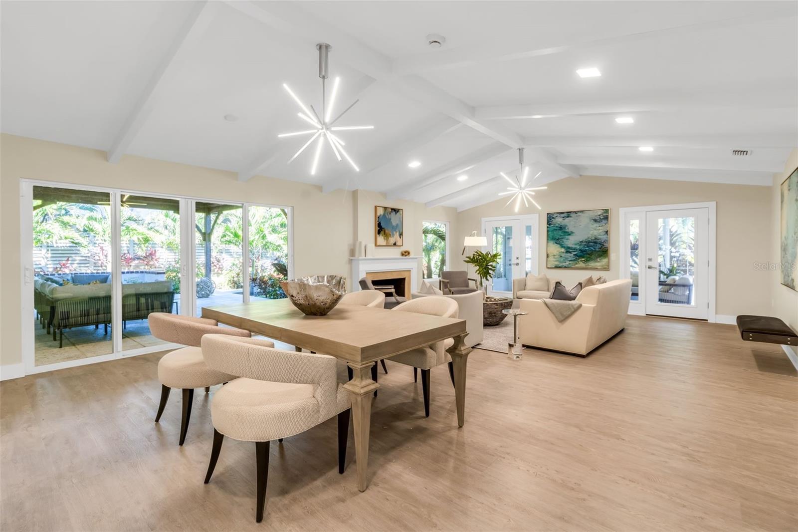 1621 PINE BAY DR, SARASOTA, FL, 34231