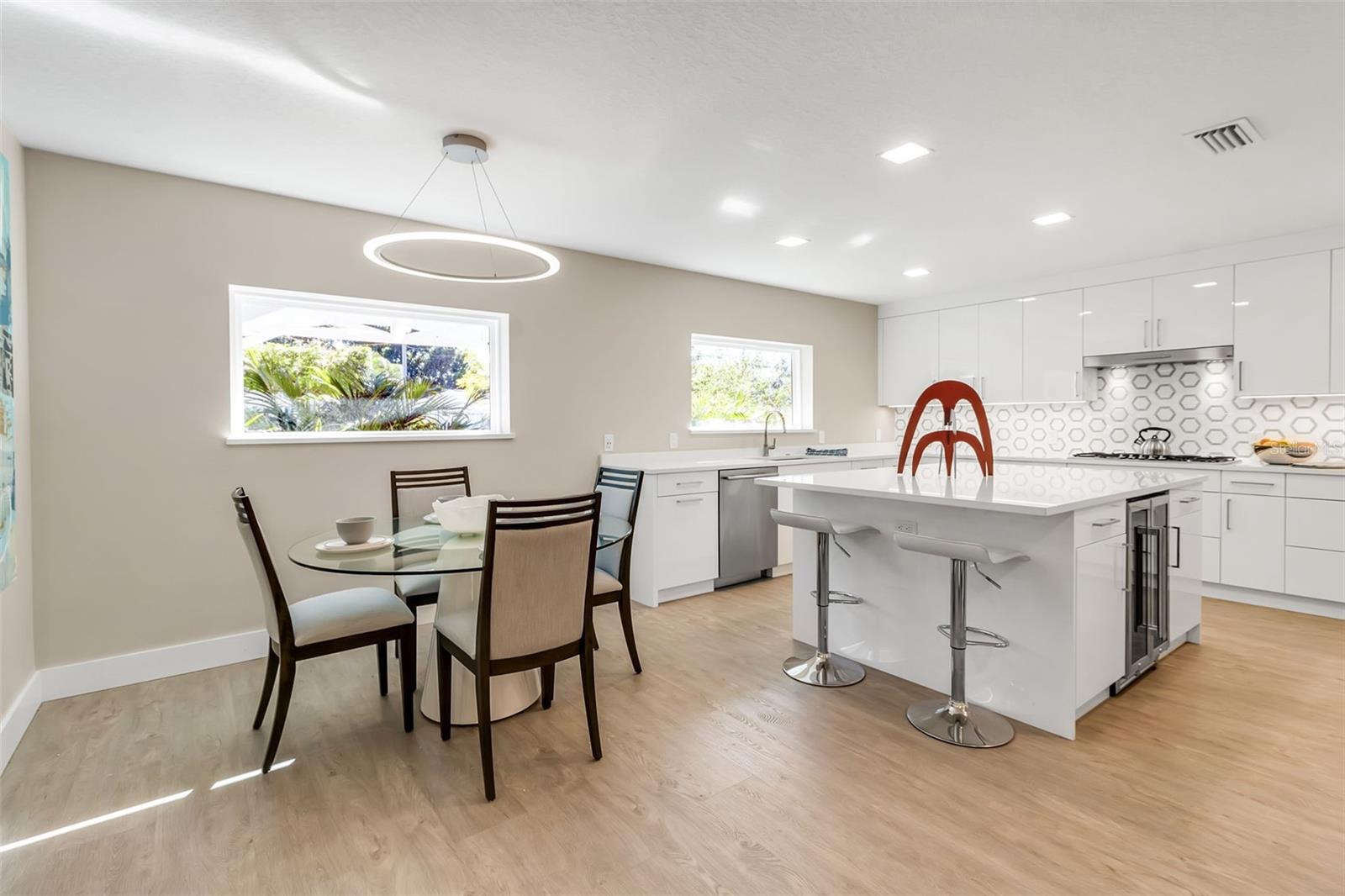 1621 PINE BAY DR, SARASOTA, FL, 34231