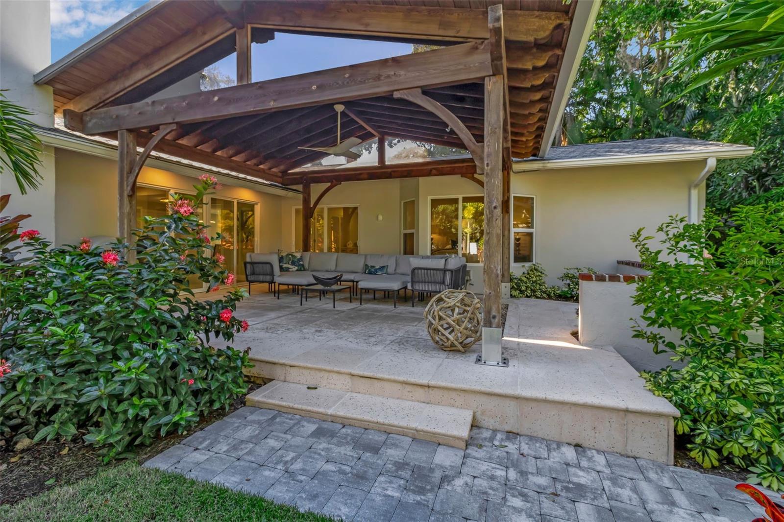 1621 PINE BAY DR, SARASOTA, FL, 34231