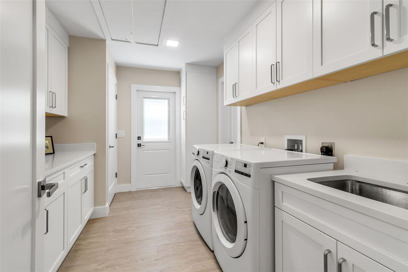 1621 PINE BAY DR, SARASOTA, FL, 34231