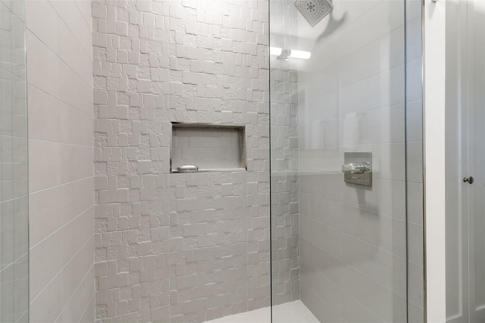 1621 PINE BAY DR, SARASOTA, FL, 34231