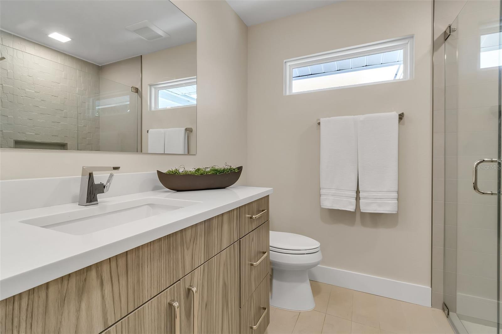 1621 PINE BAY DR, SARASOTA, FL, 34231