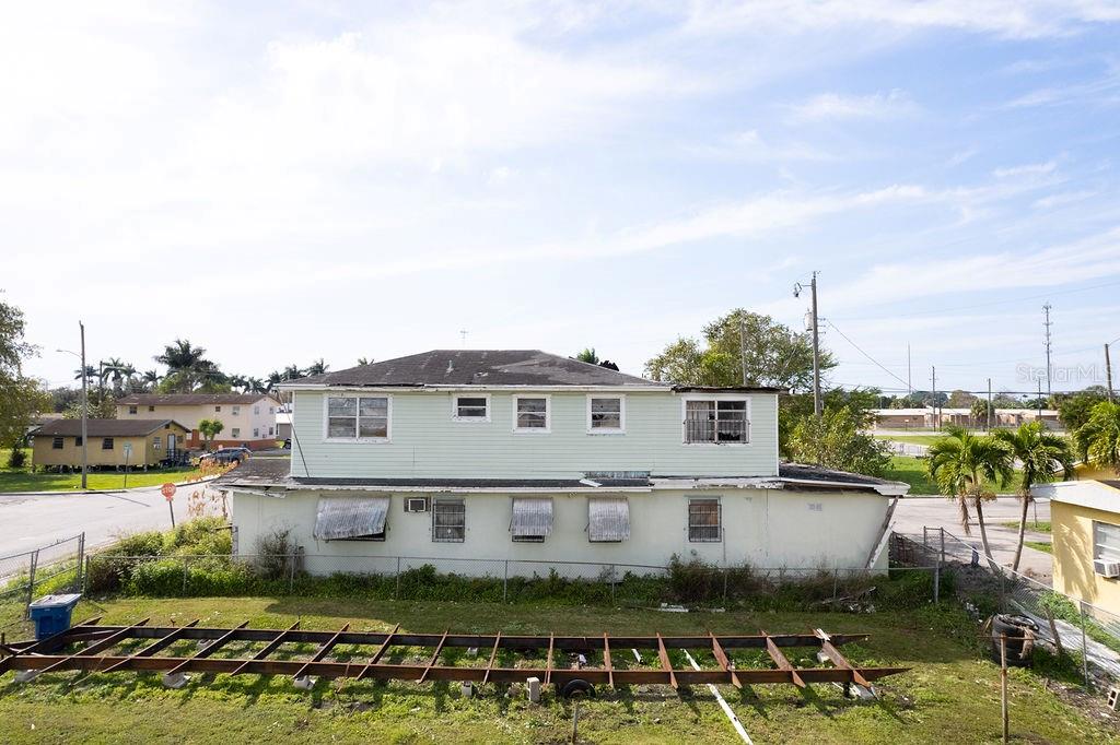 TB8422032 Property Photo