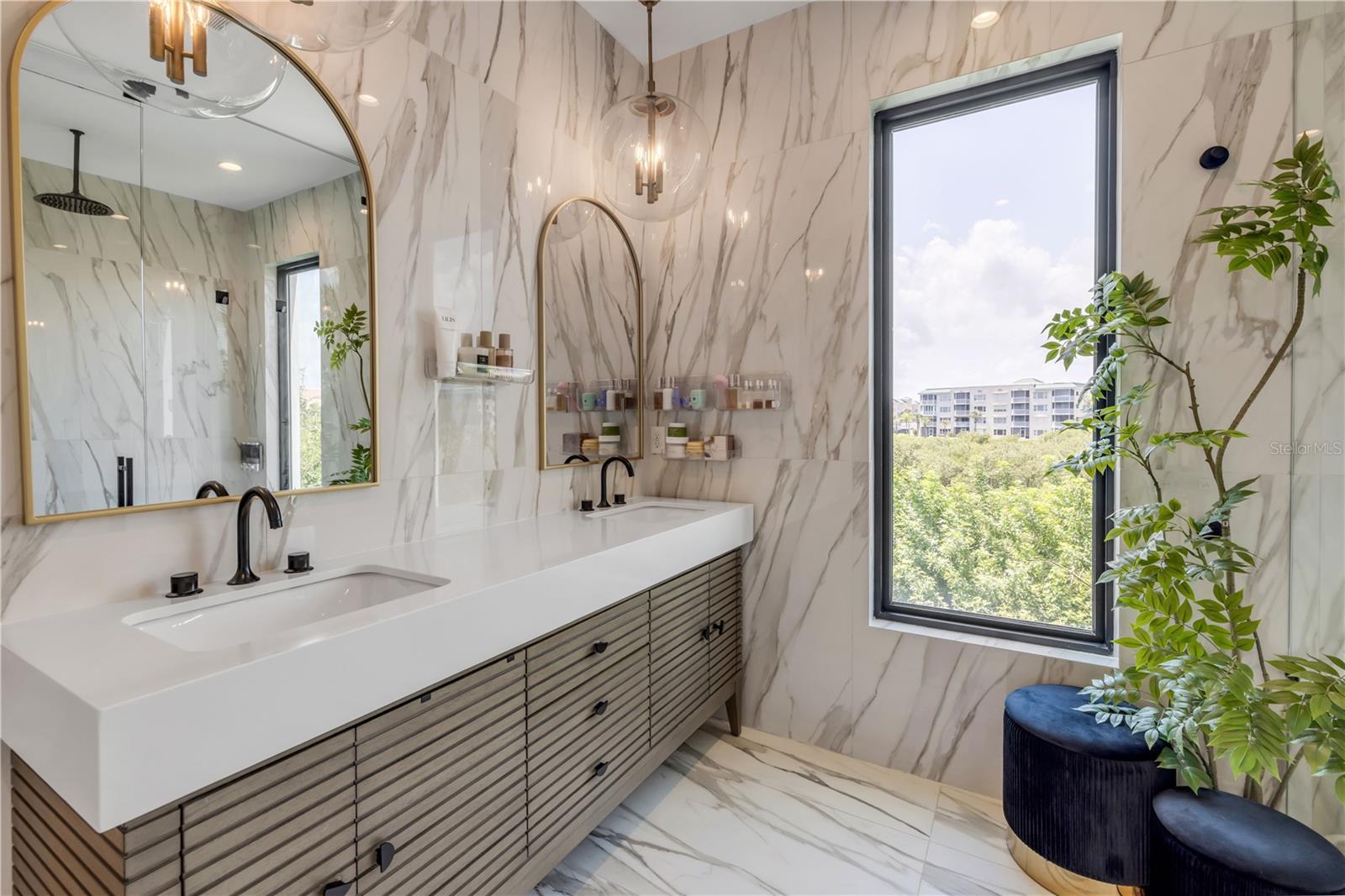 NS1085836 Property Photo